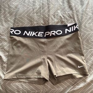 Nike Pro Women's Olive Green Shorts XL